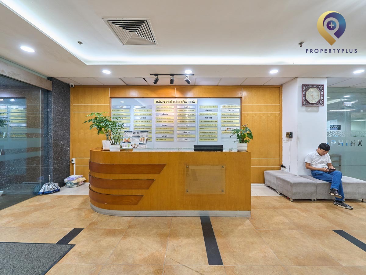 Quầy lễ tân hiện đại tại tòa nhà Hoàng Linh Building